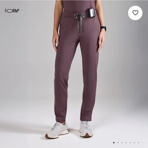 Figs Tena FORMx slim tapered pants Plum color